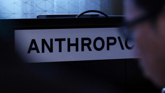 Khoản đầu tư sớm vào Anthropic giúp nhiều quỹ thu lợi nhuận lớn. Ảnh: Reuters.