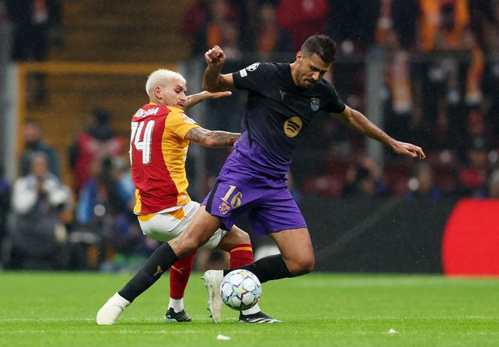 Rodri hoàn thành 613 đường chuyền với tỷ lệ chính xác 95,2% sau 517 phút thi đấu tại La Liga.