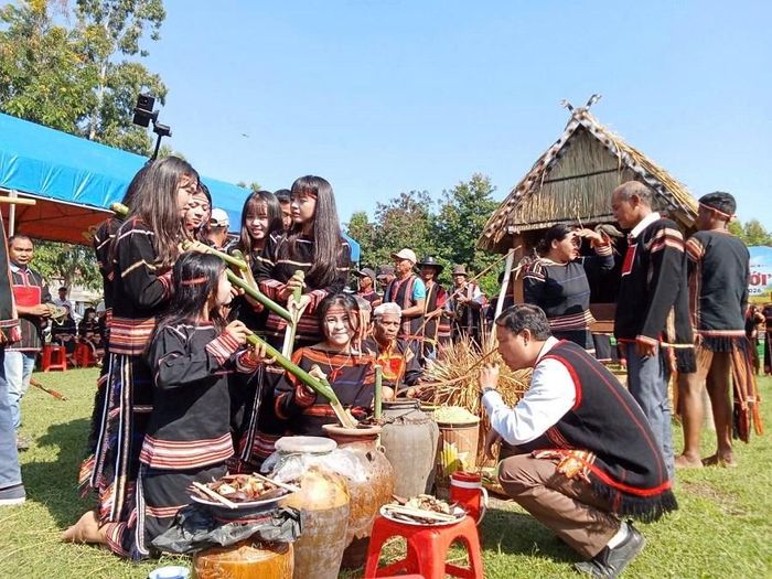 Lễ mừng lúa mới trở thành ngày hội của người dân và du khách