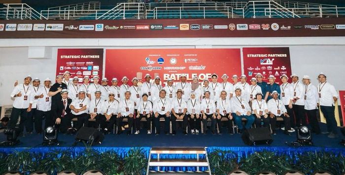 Battle of the Chefs là đấu trường ẩm thực quy mô toàn cầu do Hiệp hội Đầu bếp Thế giới (Worldchefs) bảo trợ, quy tụ hàng trăm tài năng nấu ăn xuất sắc cùng dàn giám khảo uy tín đến từ nhiều quốc gia