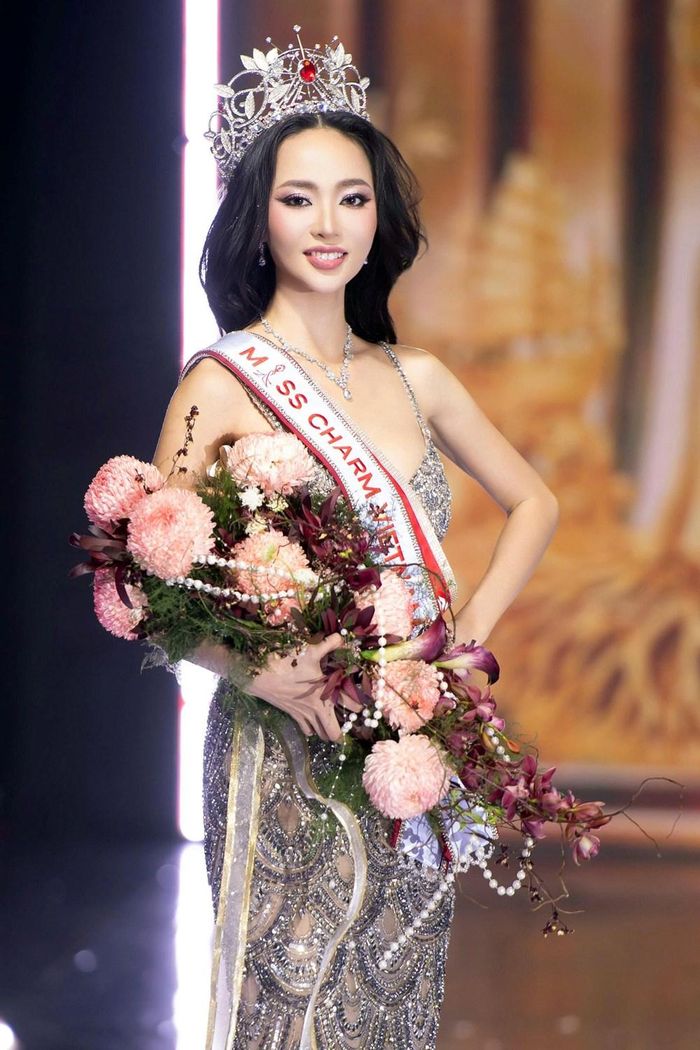 Nguyễn Ngọc Trà My sinh năm 1996, cao 1,77m, tốt nghiệp ngành Truyền thông Đại học RMIT tại Australia