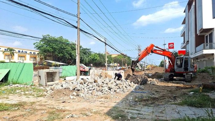 Thi công phần mở rộng Quốc lộ 91 đoạn qua phường Bình Thủy, TP. Cần Thơ