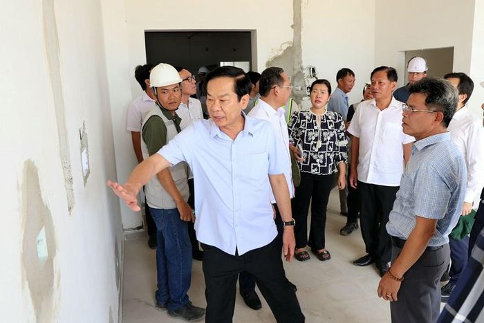 Lãnh đạo TP. Cần Thơ kiểm tra tiến độ dự án "Bệnh viện Ung bướu TP. Cần Thơ quy mô 500 giường" vào ngày 25.10
