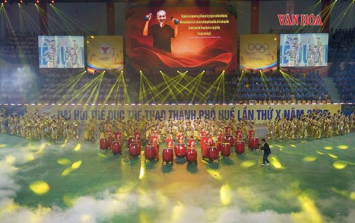 Chương trình nghệ thuật tại Lễ khai mạc Đại hội Thể dục thể thao TP. Huế lần thứ X - năm 2026. Ảnh: S.Thùy