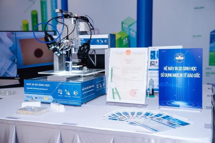 Sản phẩm khoa học, công nghệ của Đại học Quốc gia Hà Nội. (Ảnh: DIỆP NGỌC)
