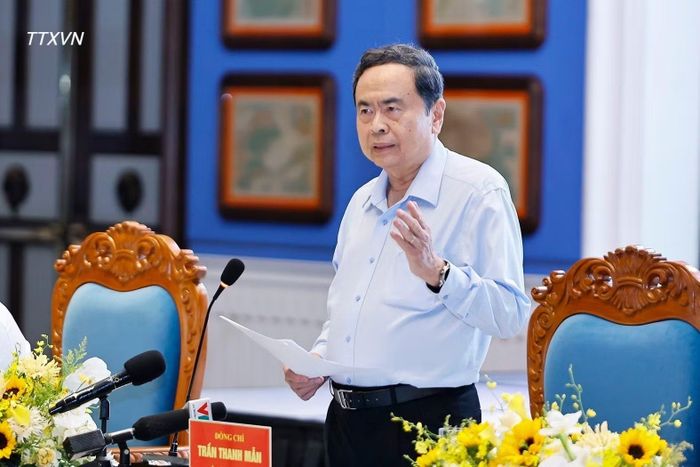 Chủ tịch Quốc hội Trần Thanh Mẫn phát biểu tại buổi làm việc. (Ảnh: TTXVN)