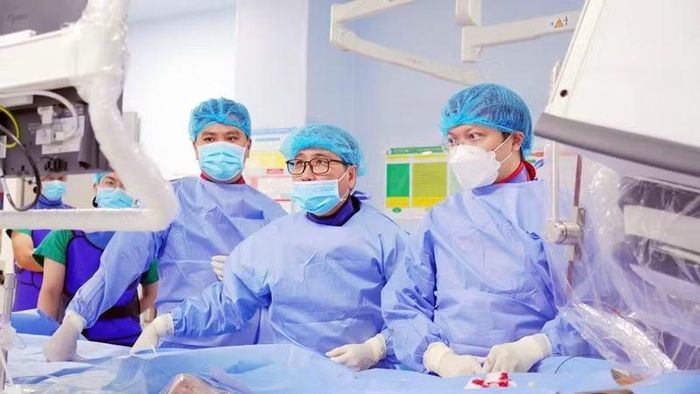 Việc làm chủ kỹ thuật can thiệp mạch tạng góp phần mở rộng cơ hội tiếp cận dịch vụ y tế chuyên sâu cho người dân khu vực phía tây Gia Lai và Tây Nguyên. (Ảnh: Đơn vị cung cấp)