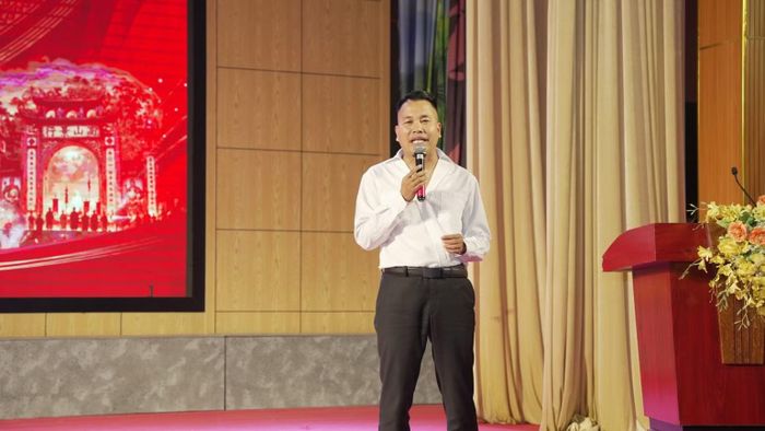 Đạo diễn Trần Trung phát biểu. (Ảnh: Ban tổ chức cung cấp)
