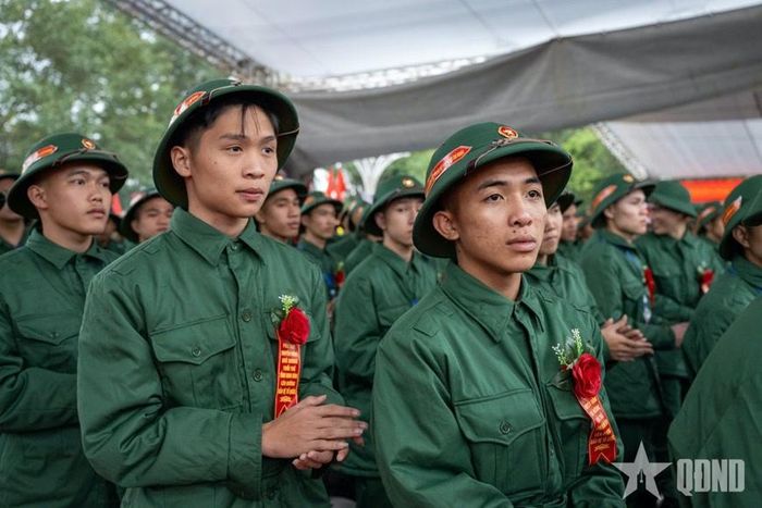 Các thanh niên tỉnh Ninh Bình trong Ngày hội tòng quân (năm 2026). Ảnh: VIỆT TRUNG