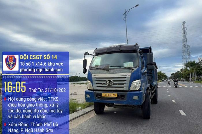 Lực lượng chức năng đẩy mạnh công tác tuần tra kiểm soát, kết hợp tuyên truyền sâu rộng nhằm nâng cao ý thức chấp hành pháp luật của đội ngũ lái xe