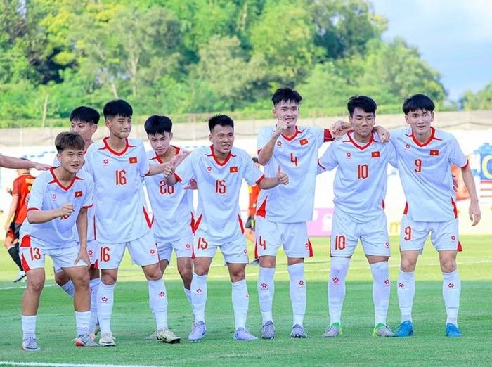 Đợt bán vé sớm dành cho người hâm mộ đủ điều kiện thanh toán bằng thẻ Visa bắt đầu từ ngày 19/10.