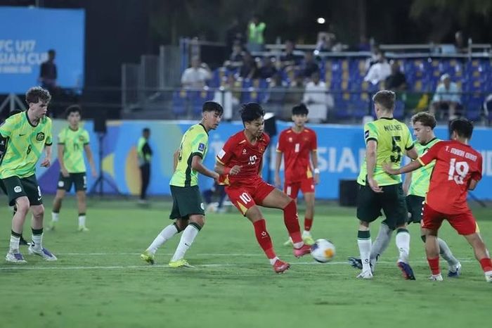 Mục tiêu của đại diện Việt Nam là thể hiện bản lĩnh, tích lũy kinh nghiệm quốc tế và cạnh tranh cơ hội tiến sâu tại giải đấu. Ảnh: VFF.