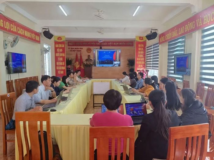 Các điểm cầu tham gia trực tuyến.