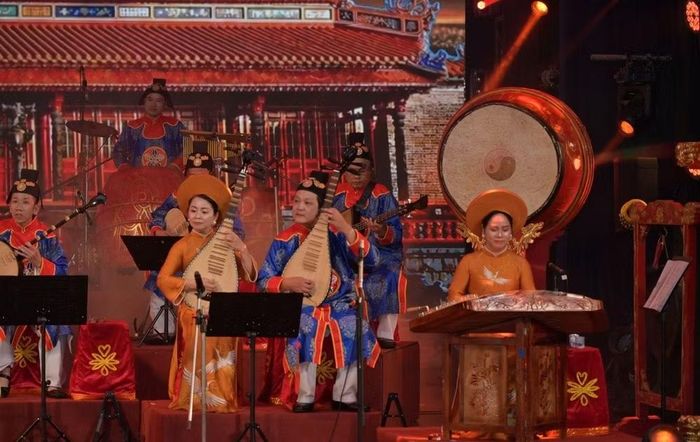 Tiết mục dự thi của Nhà hát Nghệ thuật truyền thống Cung đình Huế. Ảnh: Minh Vân