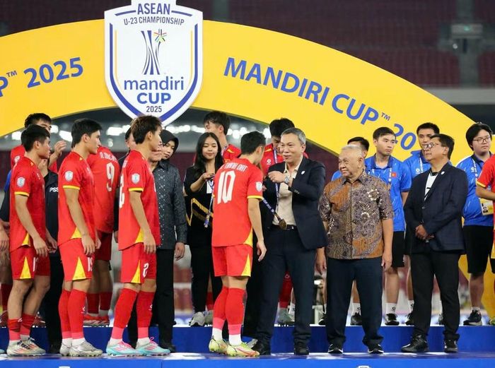 Bộ máy lãnh đạo ổn định, chuyên nghiệp và giàu kinh nghiệm là yêu cầu tiên quyết để bóng đá Việt Nam vận hành "mượt mà" giai đoạn tới