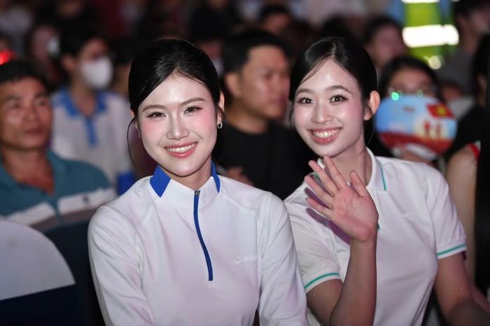  Một số khoảnh khắc ấn tượng của Top 25 Hoa hậu Việt Nam 2026 tại đêm nhạc Chạm Việt Nam 2. 