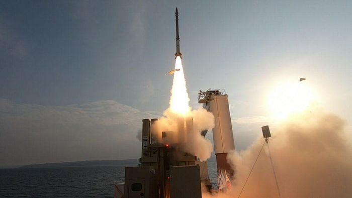 Hệ thống phòng thủ tên lửa David’s Sling Israel thất bại đánh chặn tên lửa Iran. Ảnh: RIA