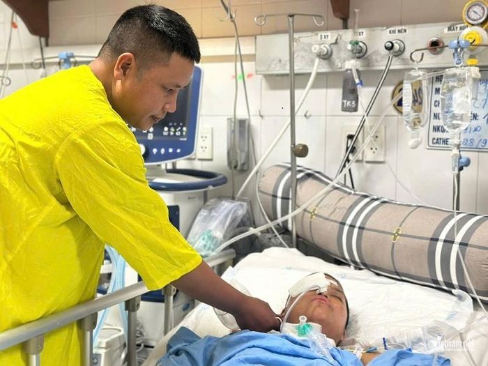 Không có bảo hiểm y tế nên chi phí điều trị cho Linh trong thời gian qua rất tốn kém