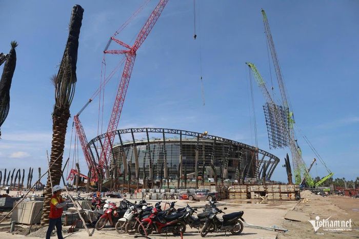 Các công trình đang được triển khai gấp rút để kịp phục vụ Hội nghị cấp cao APEC 2027. Ảnh: TĐ