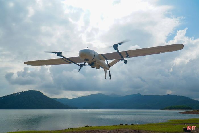 Máy bay không người lái hỗ trợ cán bộ Khu bảo tồn thiên nhiên Kẻ Gỗ khảo sát, thu thập hình ảnh, xây dựng bản đồ hiện trạng rừng.