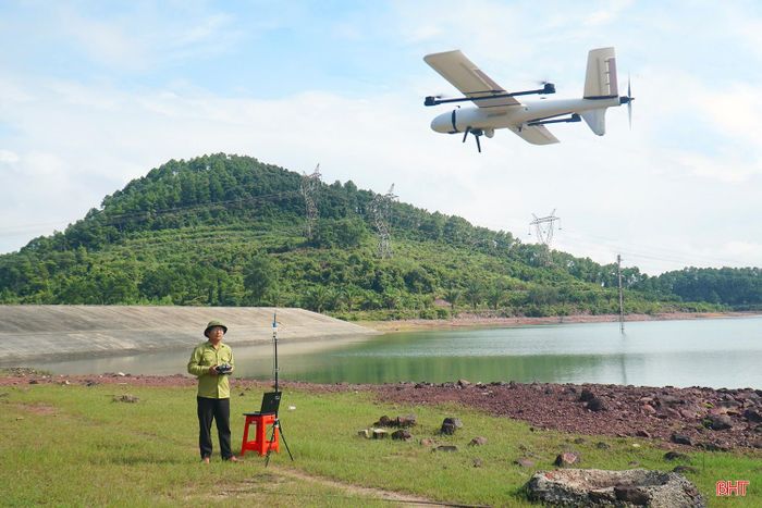 Phát triển AI giúp máy bay không người lái tự động phát hiện khói, cảnh báo nguy cơ cháy rừng.