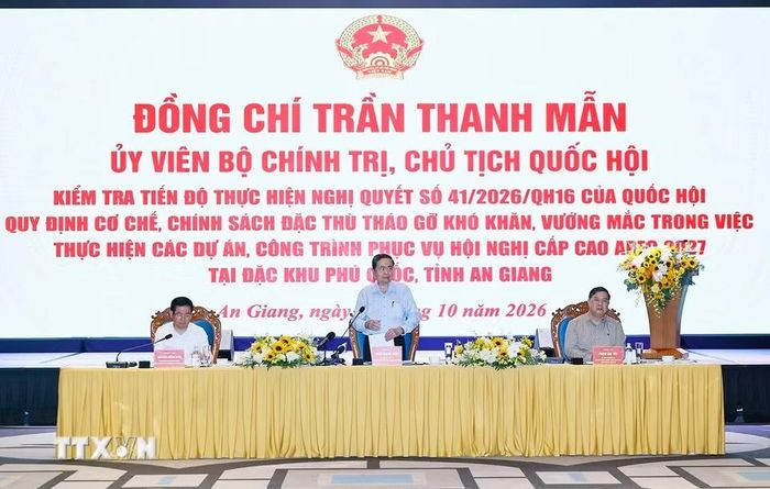 Chủ tịch Quốc hội Trần Thanh Mẫn phát biểu tại cuộc làm việc với Lãnh đạo tỉnh An Giang. (Ảnh: Doãn Tấn/TTXVN)