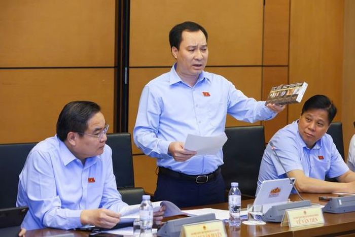 ĐBQH Vũ Văn Tiến (Ảnh: Q.V).
