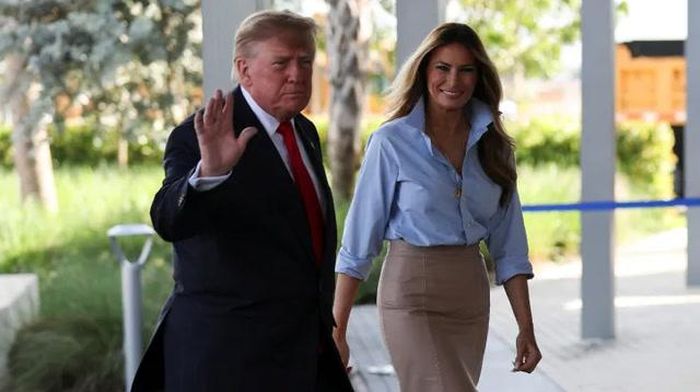 Tổng thống Mỹ Donald Trump và Đệ nhất phu nhân Melania Trump, ngày 24/10/2026. Ảnh: Al Jazeera