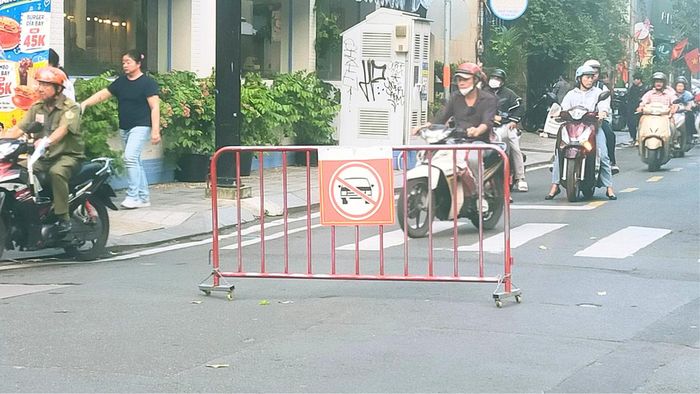 Hạn chế xe ô tô vào giờ cao điểm, giải pháp tạm thời giảm bớt nguy cơ tai nạn