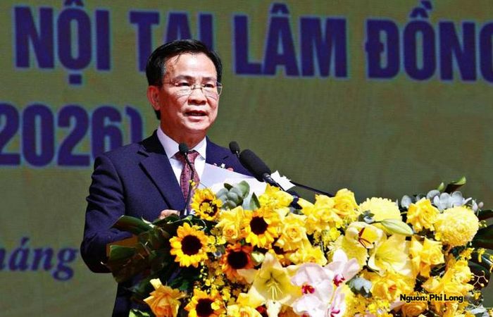 Ông Hồ Văn Mười, Ủy viên Ban Chấp hành Trung ương Đảng, Chủ tịch UBND tỉnh Lâm Đồng phát biểu tại buổi lễ.