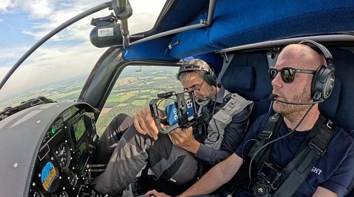 Merlijn van Vliet giới thiệu khả năng vận hành của máy bay điện hai chỗ ngồi tại Hà Lan. Ảnh: E-Flight Academy.