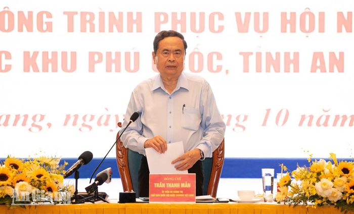 Chủ tịch Quốc hội Trần Thanh Mẫn kết luận tại cuộc làm việc.