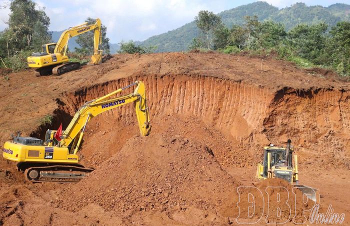 Đơn vị thi công dự án Điểm tái định cư bản Lịch Cang tại xã Mường Lạn.