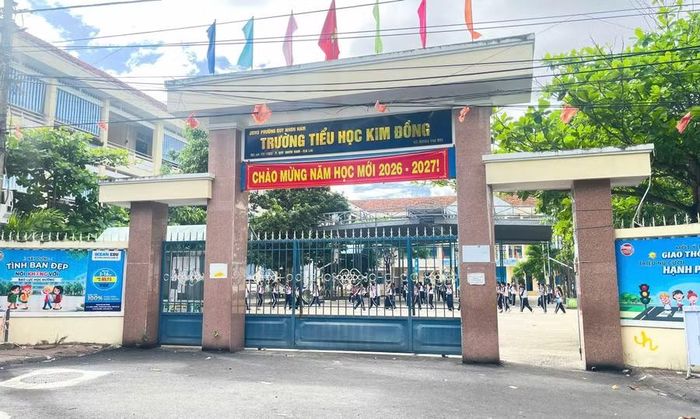 Chiều 25-10, Sở Giáo dục và Đào tạo thông tin kết quả xác minh việc bố trí nhân sự trường học ở phường Quy Nhơn Nam. Ảnh: Hồ Điểm