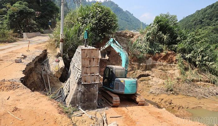 Việc sớm hoàn thành khắc phục các điểm sạt lở sẽ giúp việc đi lại, giao thương thuận tiện hơn.