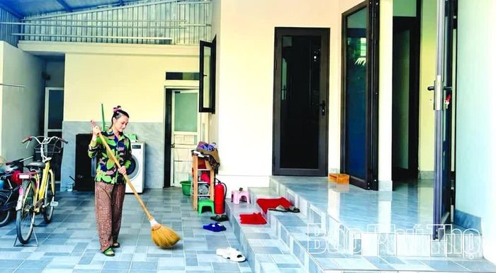 Mái ấm “Đại đoàn kết” vững chãi giúp bà Nguyễn Thị Điều, Tổ dân phố Nguôi, phường Vĩnh Yên an tâm hơn trong những năm tháng tuổi già.
