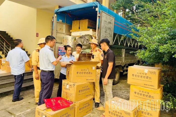 Lực lượng QLTT phối hợp với lực lượng công an tăng cường kiểm tra, kiểm soát thị trường.