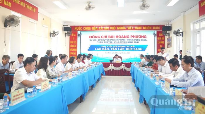 Quang cảnh buổi làm việc với các xã Lao Bảo, Khe Sanh và Tân Lập - Ảnh: Đ.V