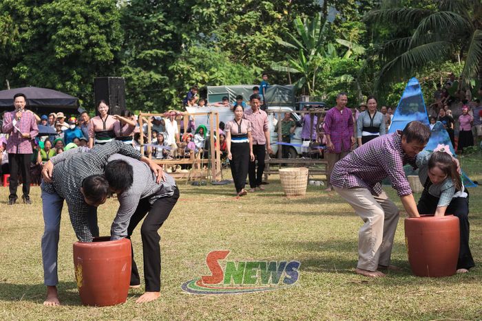 Trò chơi bắt trạch trong chum thêm phần hấp dẫn trong gameshow