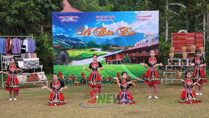 Tiết mục múa của học sinh Trường Tiểu học và THCS Tường Thượng 2 tại gameshow