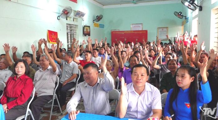 Cử tri biểu quyết.