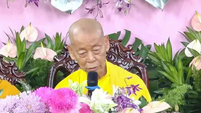 Hòa thượng Thích Phước Đức ban đạo từ