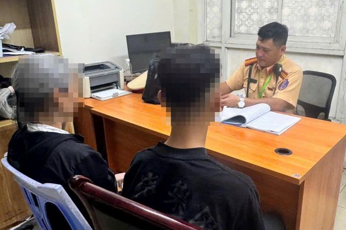 CSGT làm việc với người liên quan.