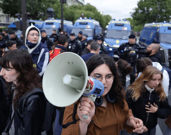 Sinh viên Pháp biểu tình tại Paris giữa tuần này. Ảnh: Ibrahim Ezzat/Anadolu
