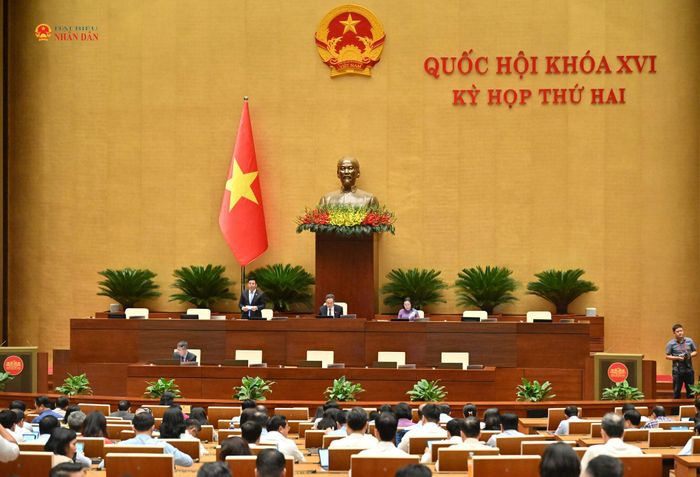 Quốc hội họp phiên toàn thể tại Hội trường sáng 24/10. Ảnh: Quang Khánh