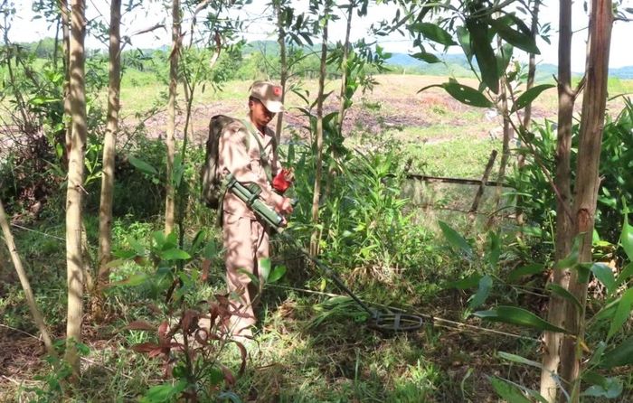 TP Huế còn khoảng 158.000 ha đất bị ô nhiễm bom mìn, vật nổ cần được rà phá, xử lý.