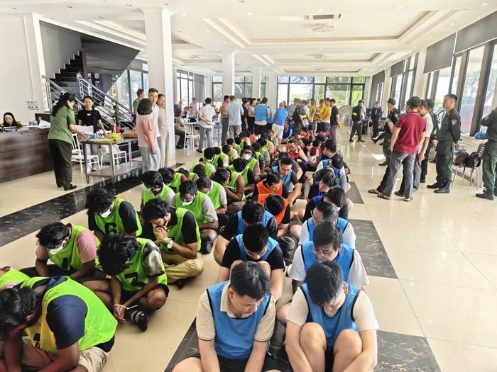 Các đối tượng trong đường dây tội phạm tại thời điểm bị bắt giữ.