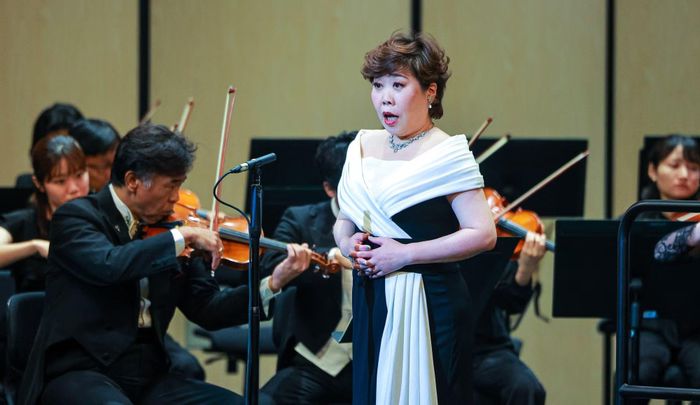 Soprano Michiko Hariu trong đêm biểu diễn đầu tiên tại Nhà hát Hồ Gươm.
