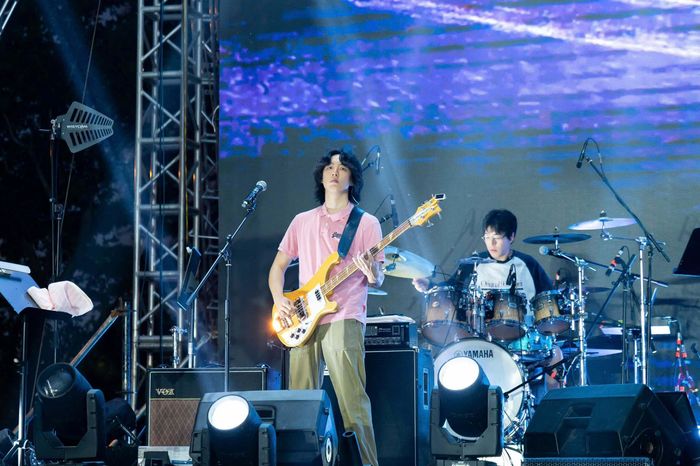 Lễ hội quy tụ nhiều nghệ sĩ Hàn Quốc với những phong cách âm nhạc đa dạng, từ pop-rock đến indie và rock.