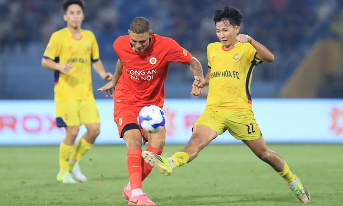 CLB Công an Hà Nội bị Thanh Hóa cầm hòa 1-1. (Ảnh: VPF)
